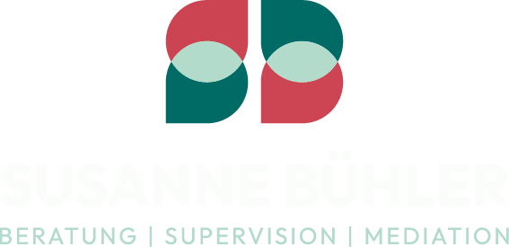 Susanne-Buehler-72dpi-Logo-zentriert-mit-Subline-negativ-Smaragd